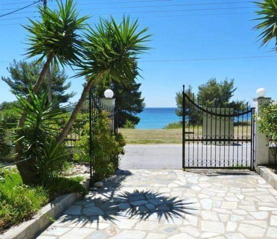 Delfino Hotel Mola Kalyva Dış mekan fotoğraf